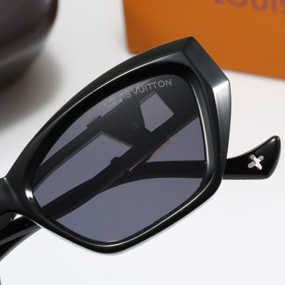 Chic Hollow Frame Cat-Eye Sunglasses